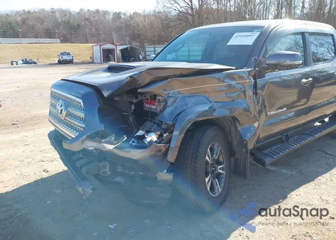 2017 Toyota Tacoma Trd Sport z USA, uszkodzony, nr VIN 3TMCZ5AN9HM110130